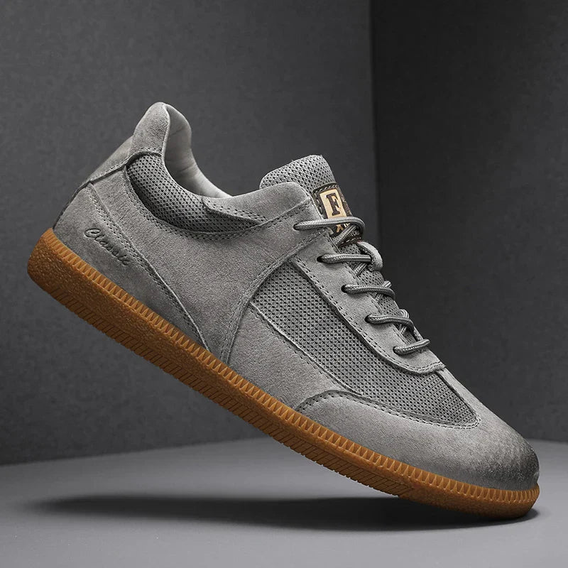 Lässige Leder Sneakers
