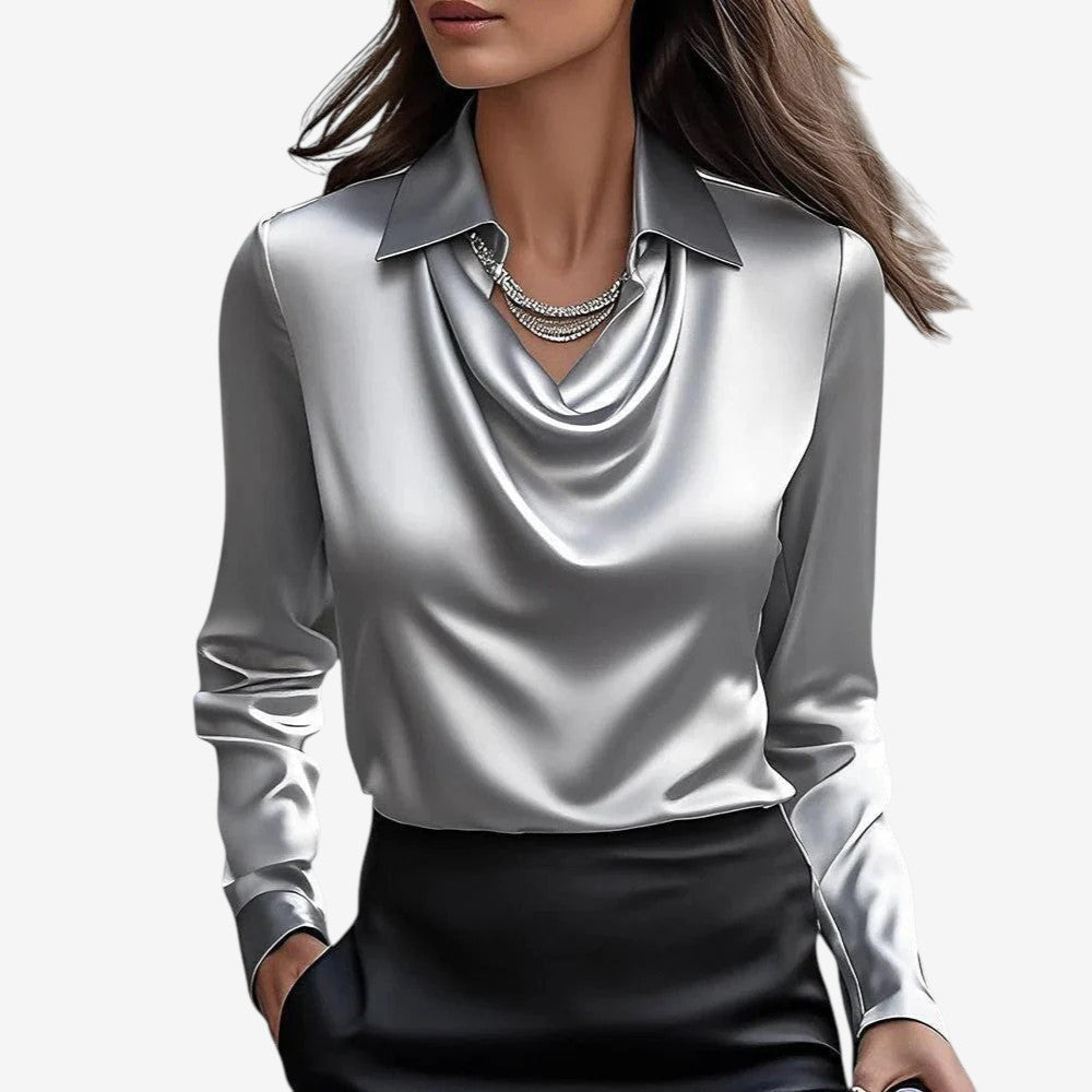 Sylvie | Luxuriöse, glänzende Bluse mit Faltenkragen
