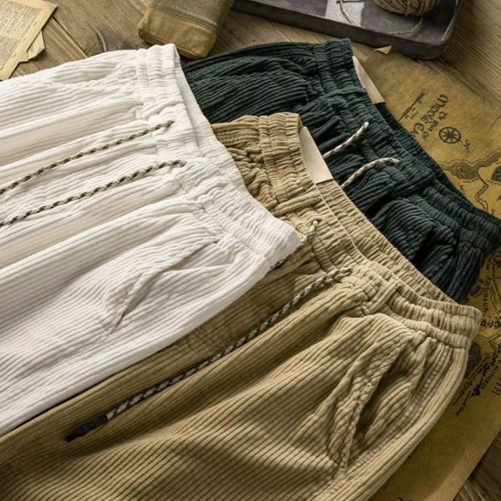 Elegante Corduroy-Shorts