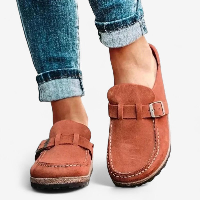 Roswita – Bequeme Slipper mit Schnallendetail