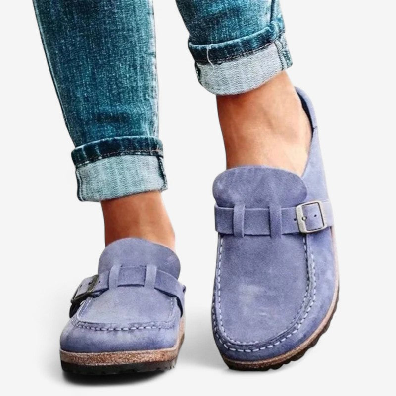Roswita – Bequeme Slipper mit Schnallendetail