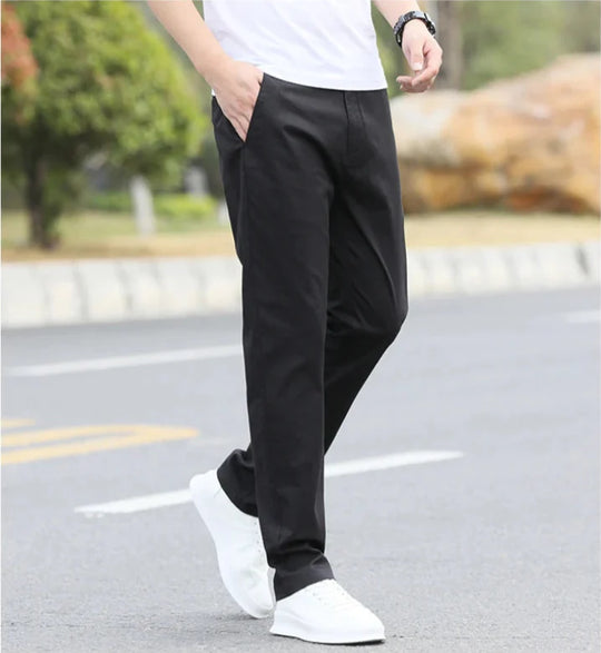 Atmungsaktive Chinohose für Herren