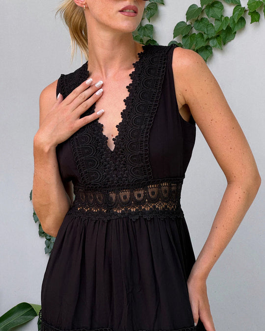 Ninfea | Ärmelloses Midikleid im Boho-Stil mit Spitzendetails